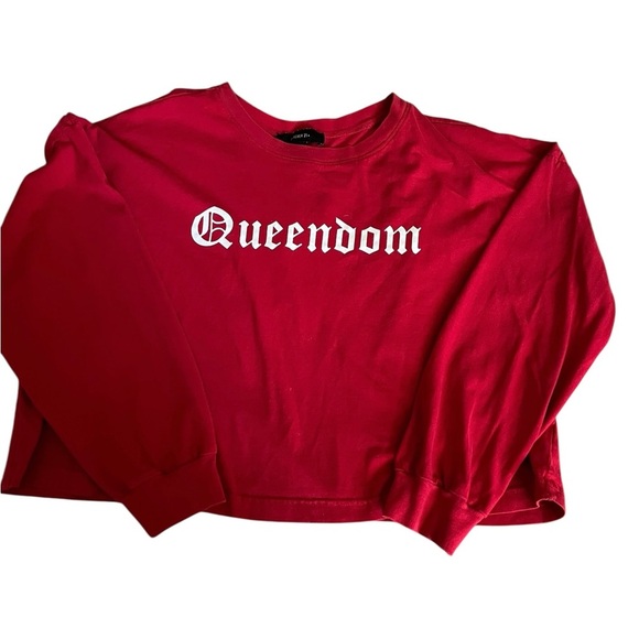 VINTAGE Forever21 Red Queendom Cropped Sweatshirt - Picture 1 of 2